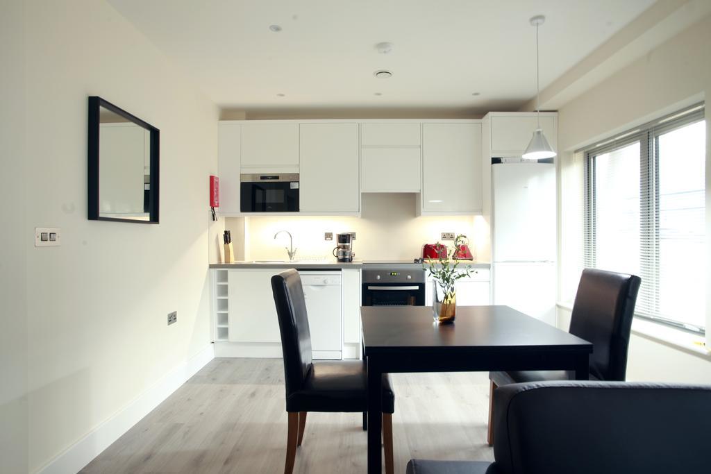Valet Apartments Wembley Exterior photo