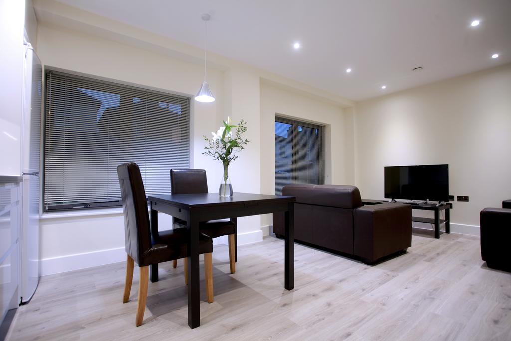 Valet Apartments Wembley Exterior photo