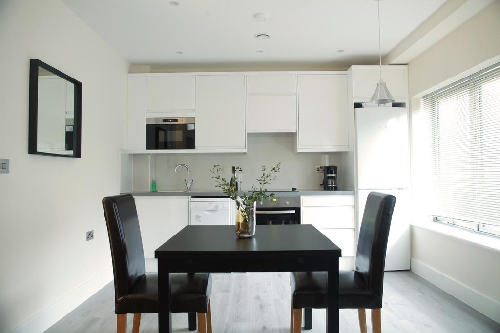 Valet Apartments Wembley Exterior photo