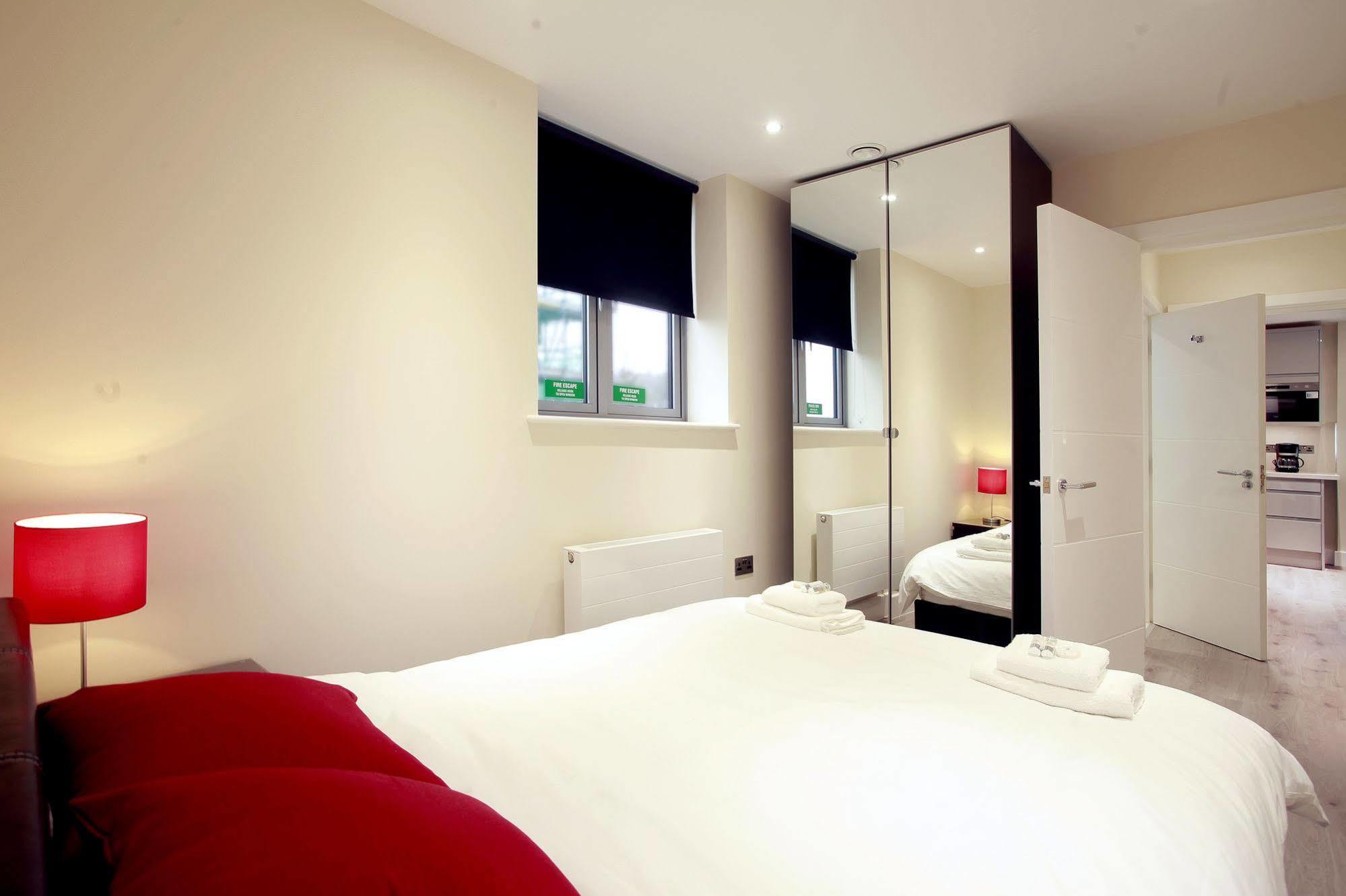 Valet Apartments Wembley Exterior photo